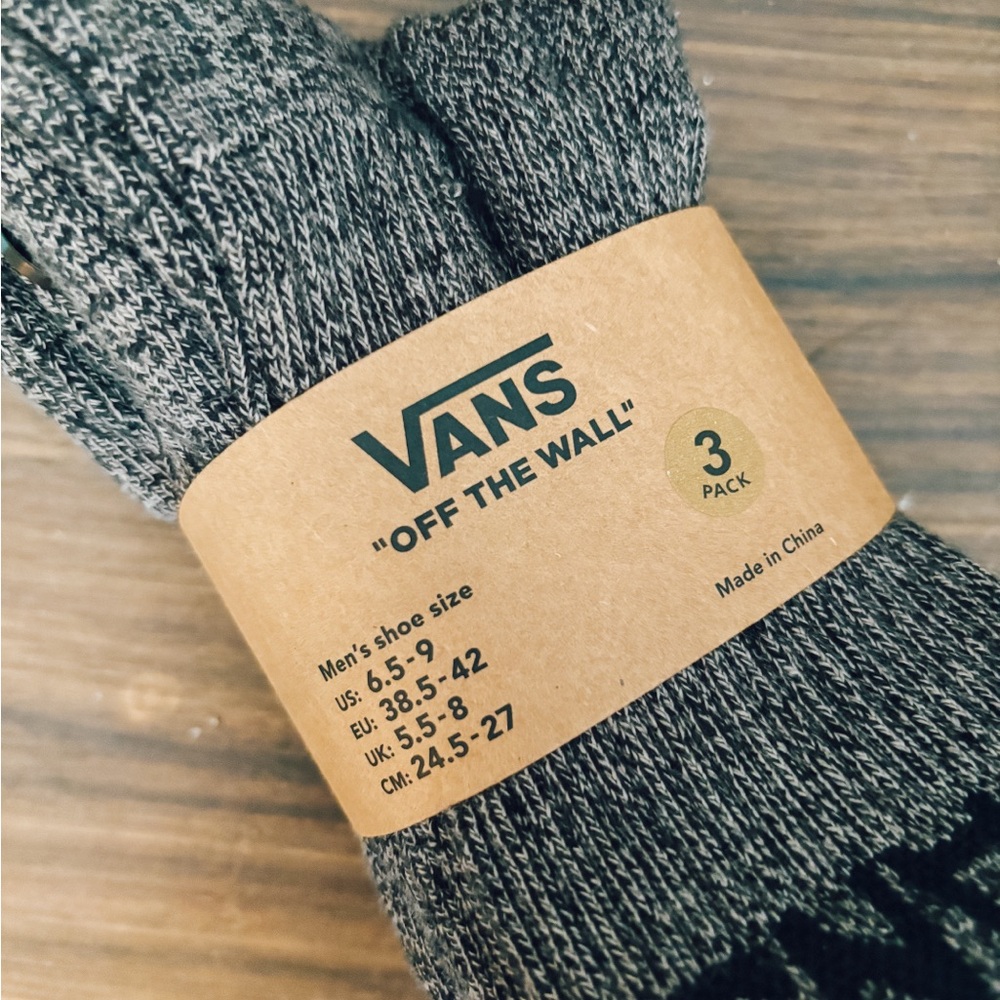 VAN’S SOCKS • Classic Crew • 3-pack (NWT)